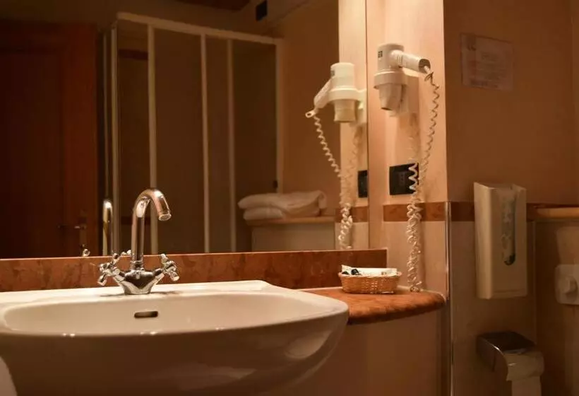 فندق Bella Di Bosco