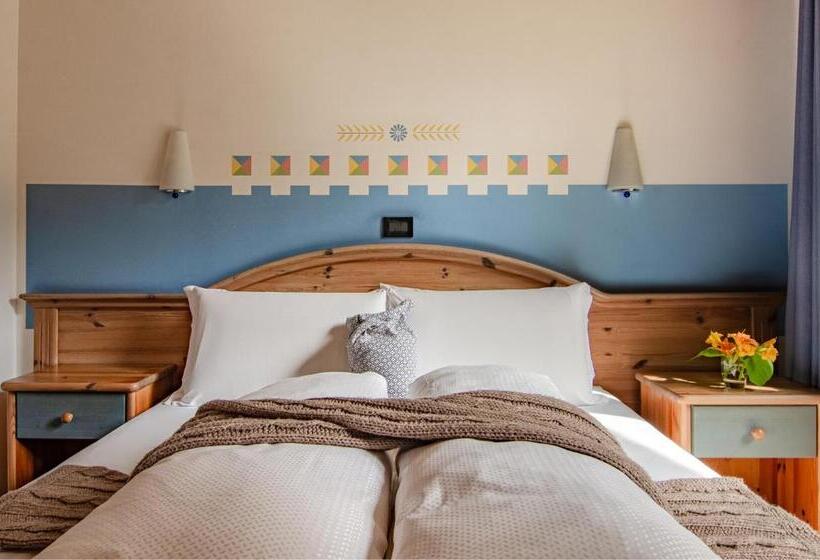 فندق Bella Di Bosco