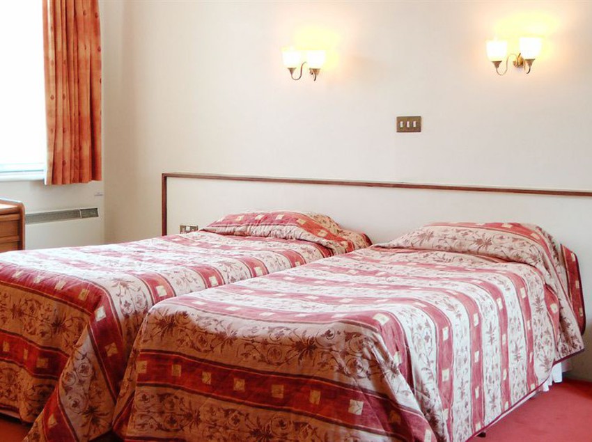 Отель Brantridge Park