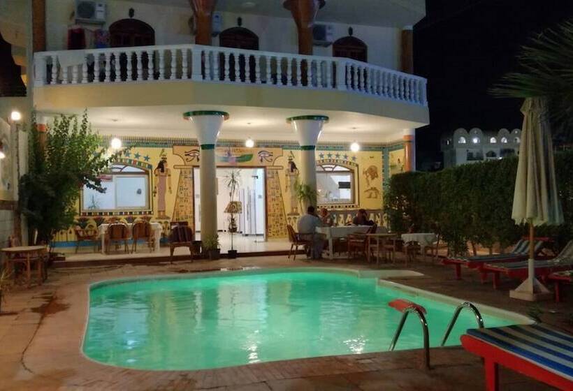 هتل El Mesala