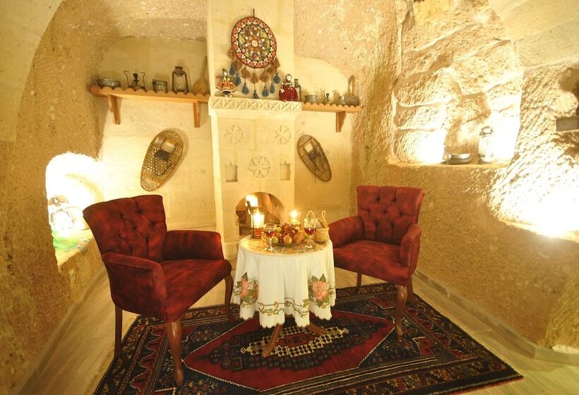 ホテル Elvan Cave House