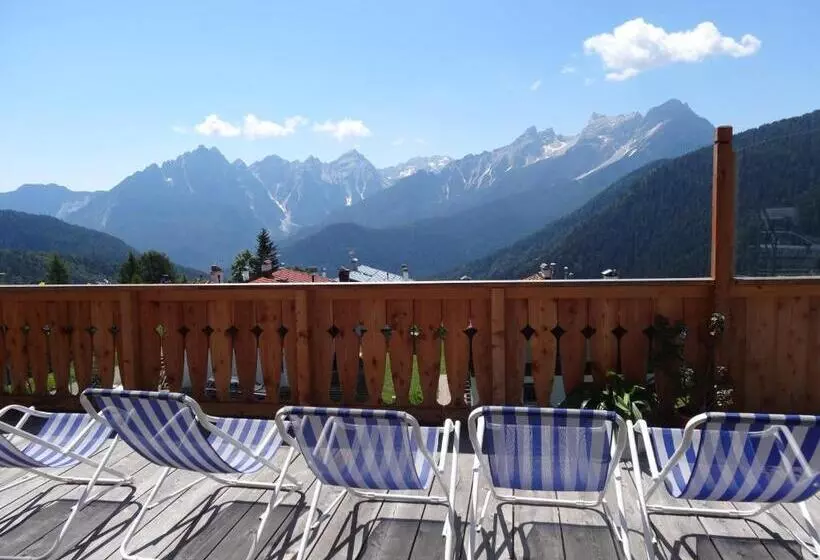 בית מלון כפרי La Caminatha