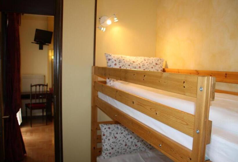 בית מלון כפרי La Caminatha