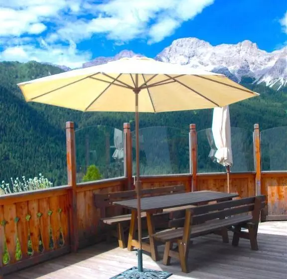 בית מלון כפרי La Caminatha