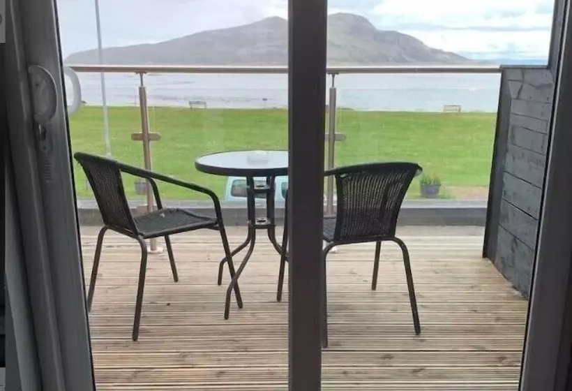 酒店 Lamlash Bay