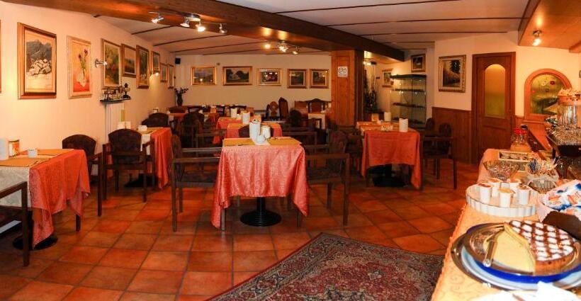 ホテル Les Saisons