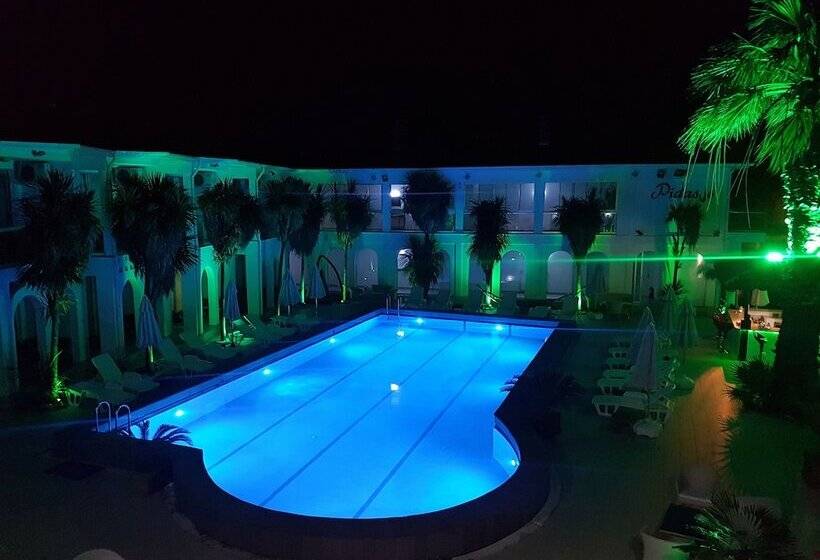 בית מלון כפרי Pidasus