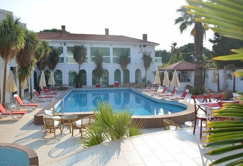 בית מלון כפרי Pidasus