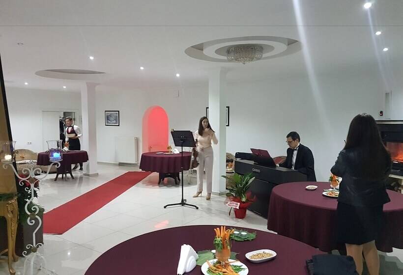 בית מלון כפרי Pidasus