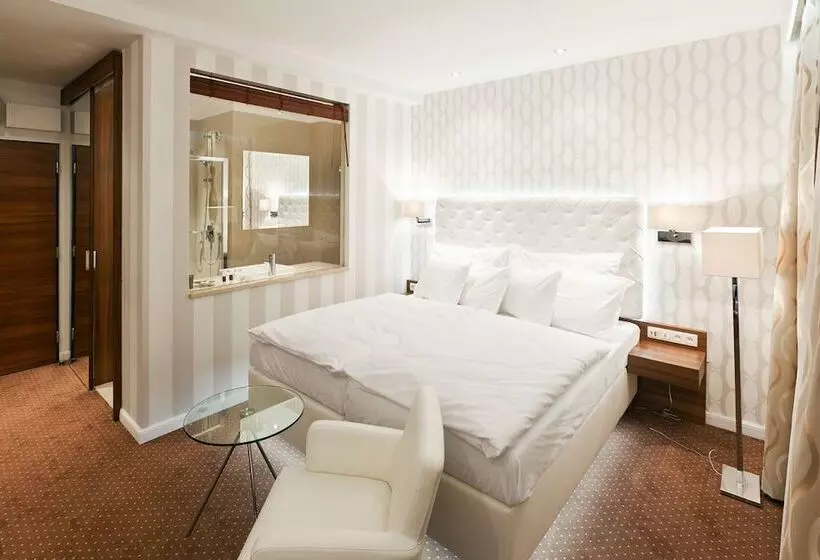 هتل Pytloun City Boutique