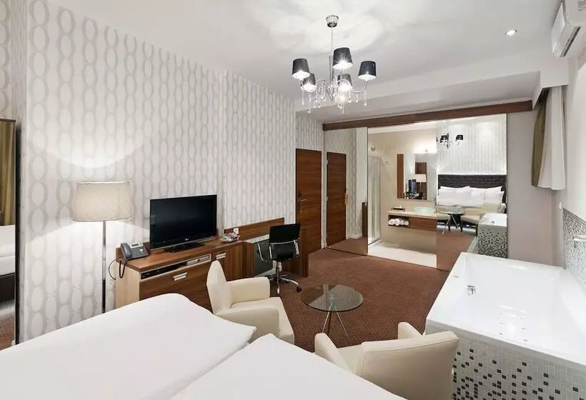 هتل Pytloun City Boutique