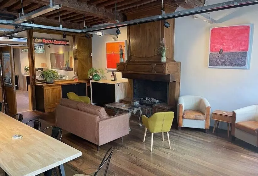 Отель Salvators