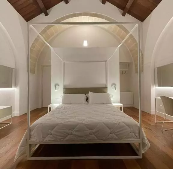 هتل Saraceno Al Faro