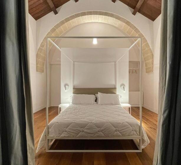 ホテル Saraceno Al Faro