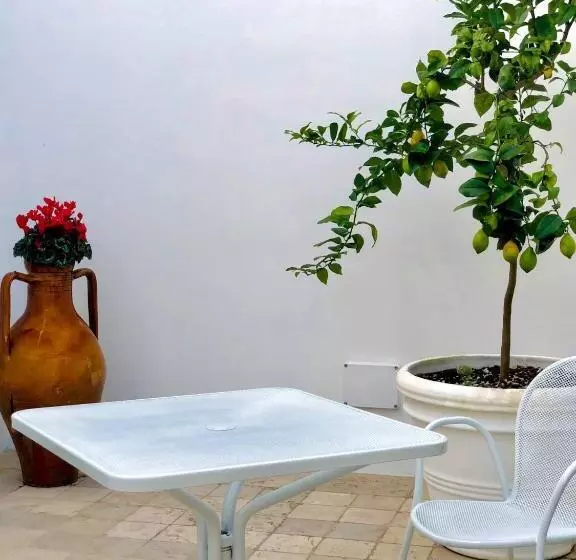 هتل Saraceno Al Faro