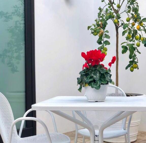 ホテル Saraceno Al Faro