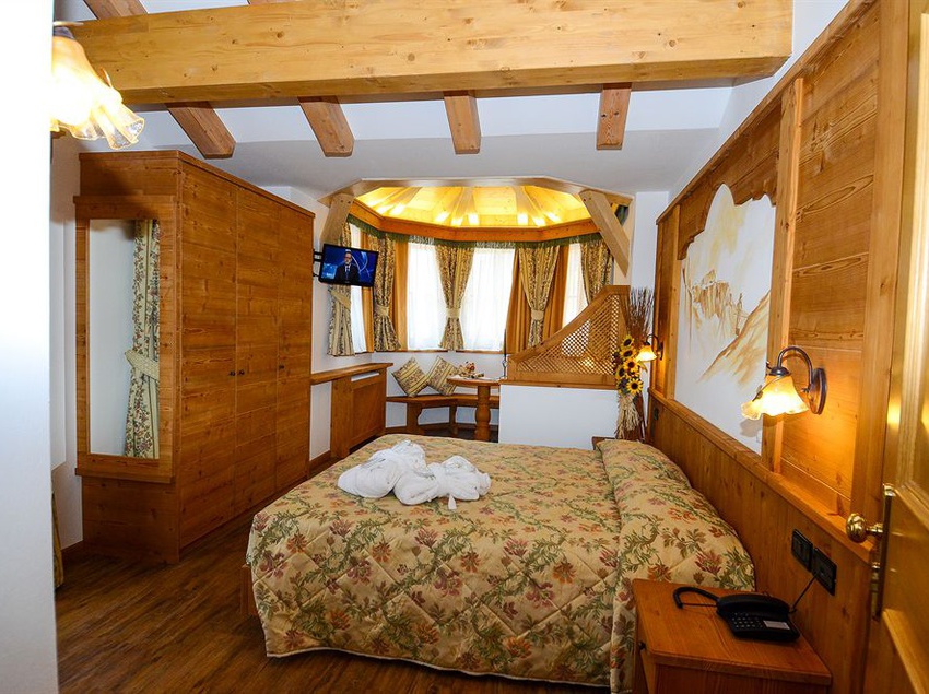 ホテル Stella Alpina