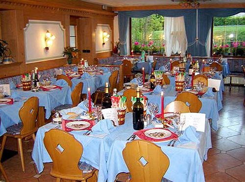 ホテル Stella Alpina