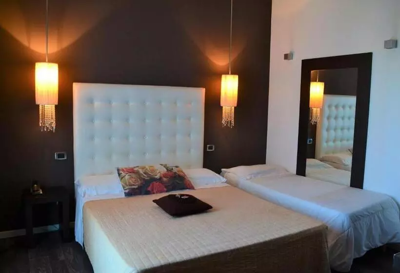 膳宿费 In Lounge Room