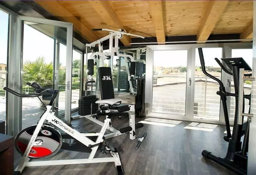 膳宿费 In Lounge Room