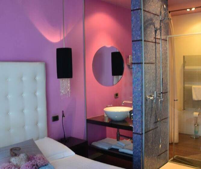 膳宿费 In   Lounge Room