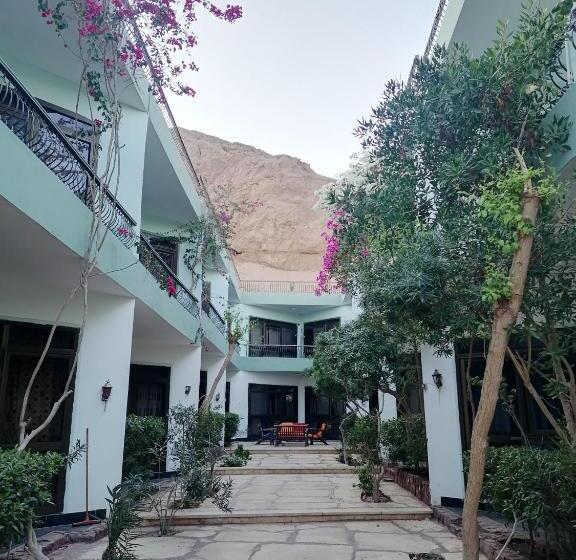 هتل Dahab Bay