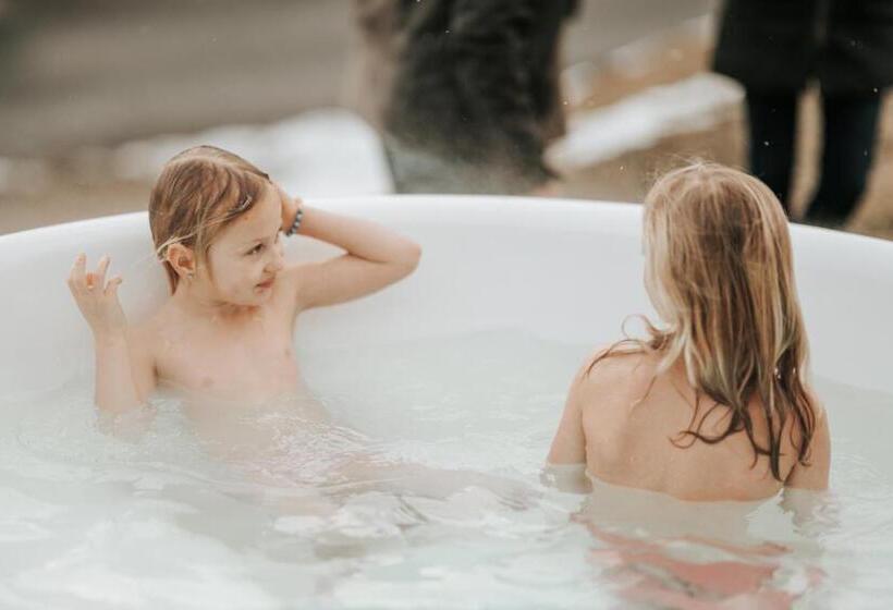 فندق Adelwöhrer Bauernhaus