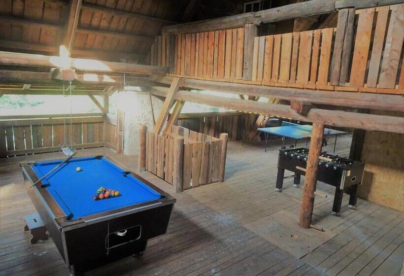 فندق Adelwöhrer Bauernhaus