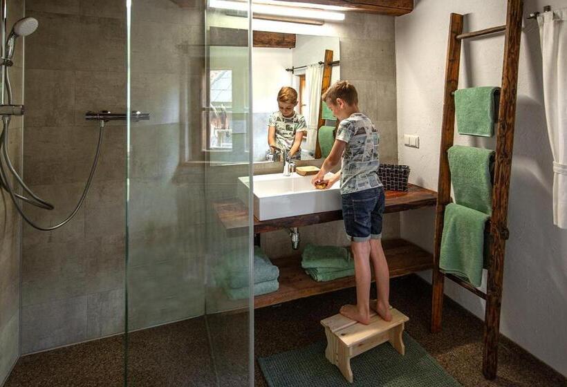 فندق Adelwöhrer Bauernhaus