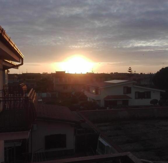 پانسیون A Santy S Roomsbagno Condiviso Sharedboth2piano No Lift No Shuttle  No Pasti No Meal,  A Pagamento A