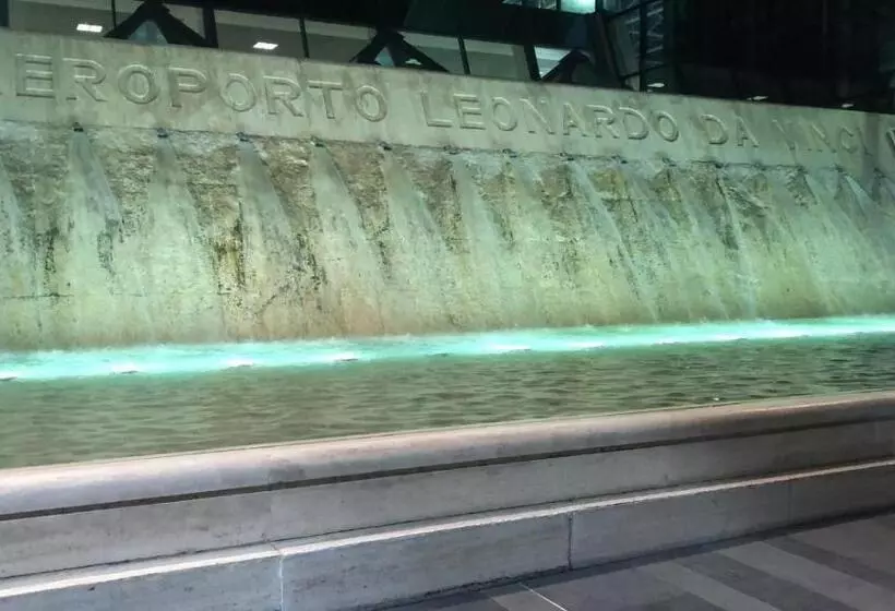 پانسیون A Santy S Roomsbagno Condiviso Sharedboth2piano No Lift No Shuttle  No Pasti No Meal,  A Pagamento A