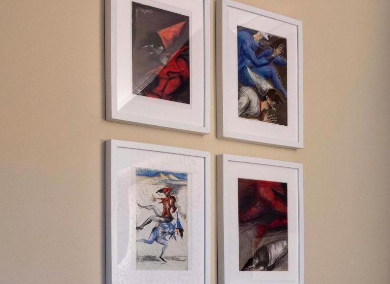 تختخواب و صبحانه Welchome Charming House