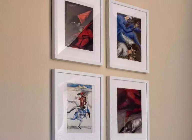 تختخواب و صبحانه Welchome Charming House