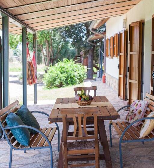 בית מלון כפרי Agriturismo Fontetrilla