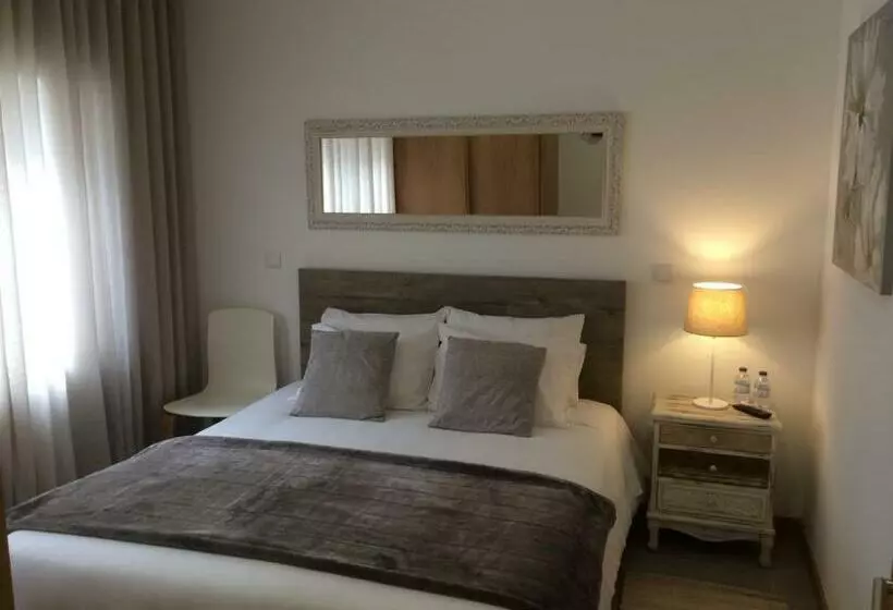 پانسیون Casinha Do Rossio