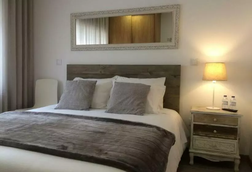 پانسیون Casinha Do Rossio