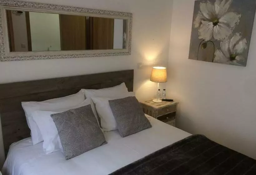 پانسیون Casinha Do Rossio