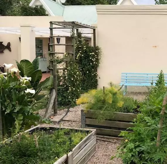 ペンション Oak Tree Garden Cottage