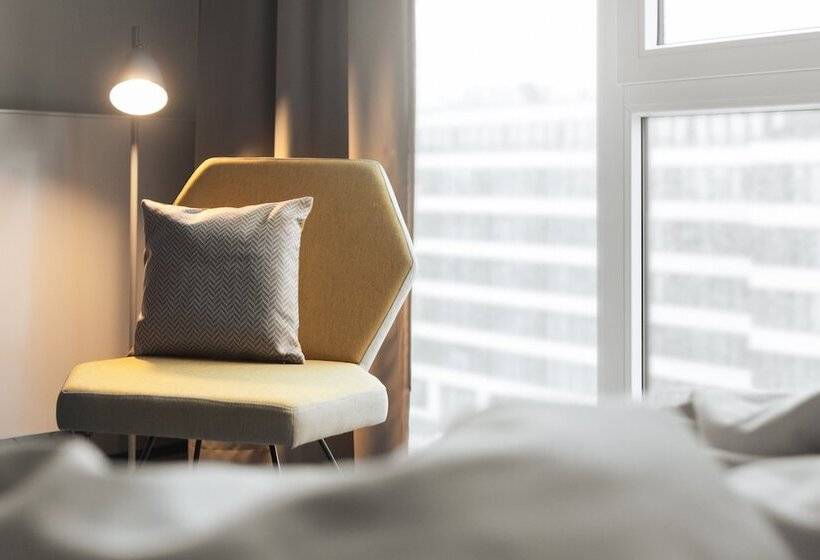 Acora Berlin Living The City