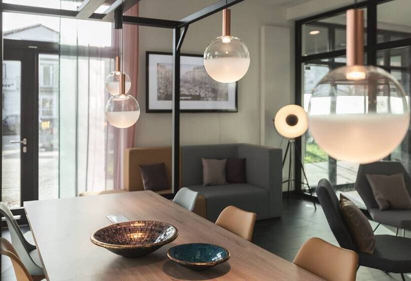 Acora Berlin Living The City