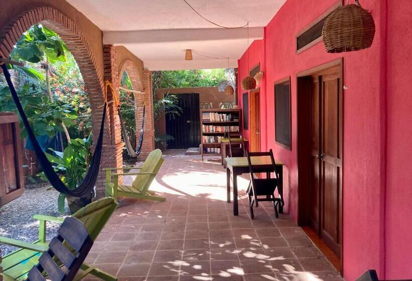 ユースホステル Posada Paloma