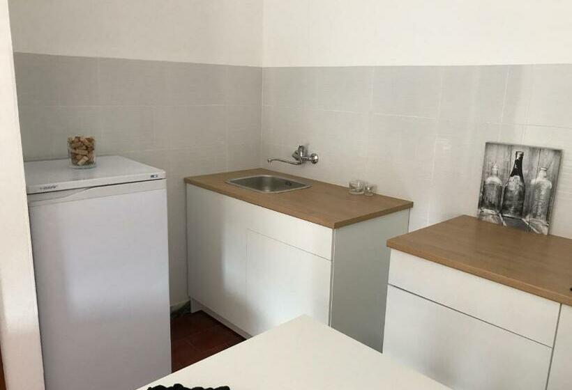 مبيت وإفطار Europa Apart