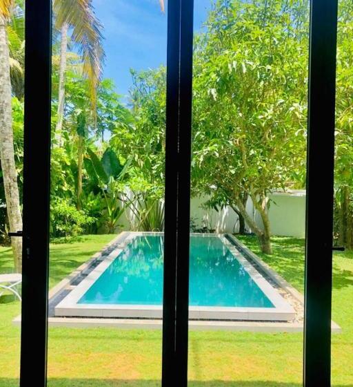 בית מלון כפרי Colive Ahangama