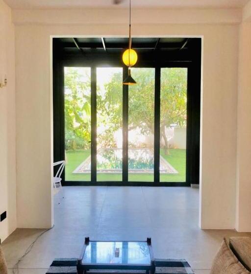 בית מלון כפרי Colive Ahangama