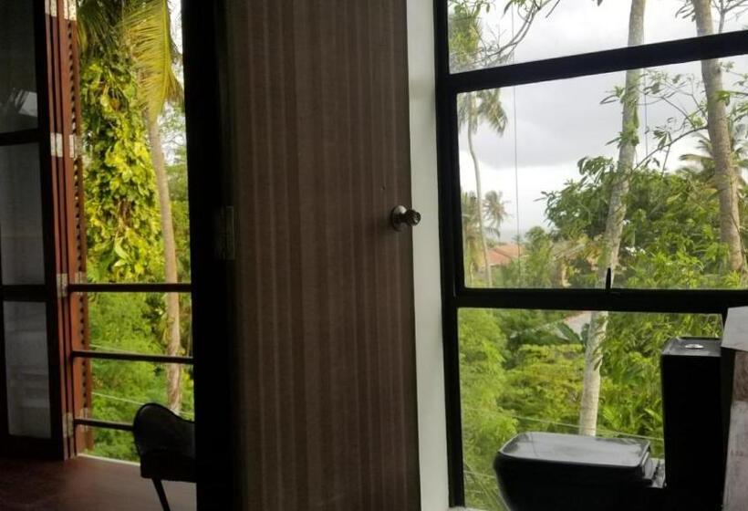 בית מלון כפרי Colive Ahangama