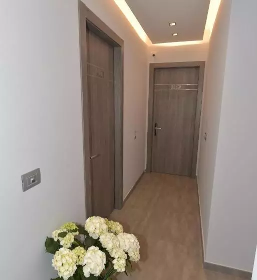 پانسیون Eden Rooms