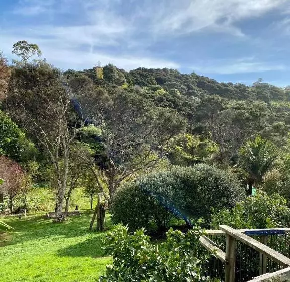 Majatalo Waiheke Island Guesthouse