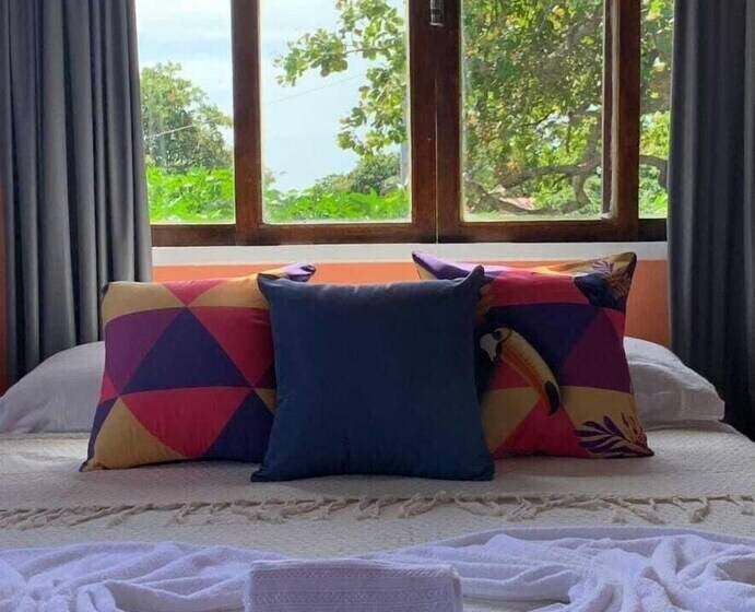 فندق صغير A Arca Pousada