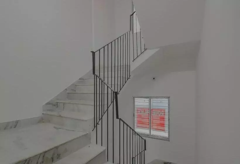 Super Hotel O Royal Palace