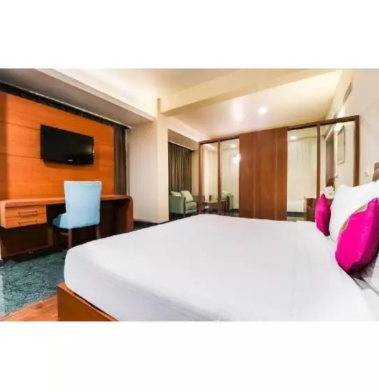 Hotel La Silver Leaf